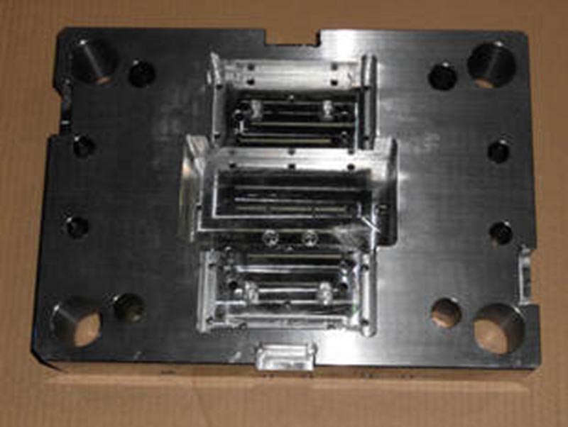 湘西精密塑料模-06